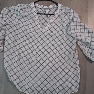 Old Navy White and Black Patterned Blouse
